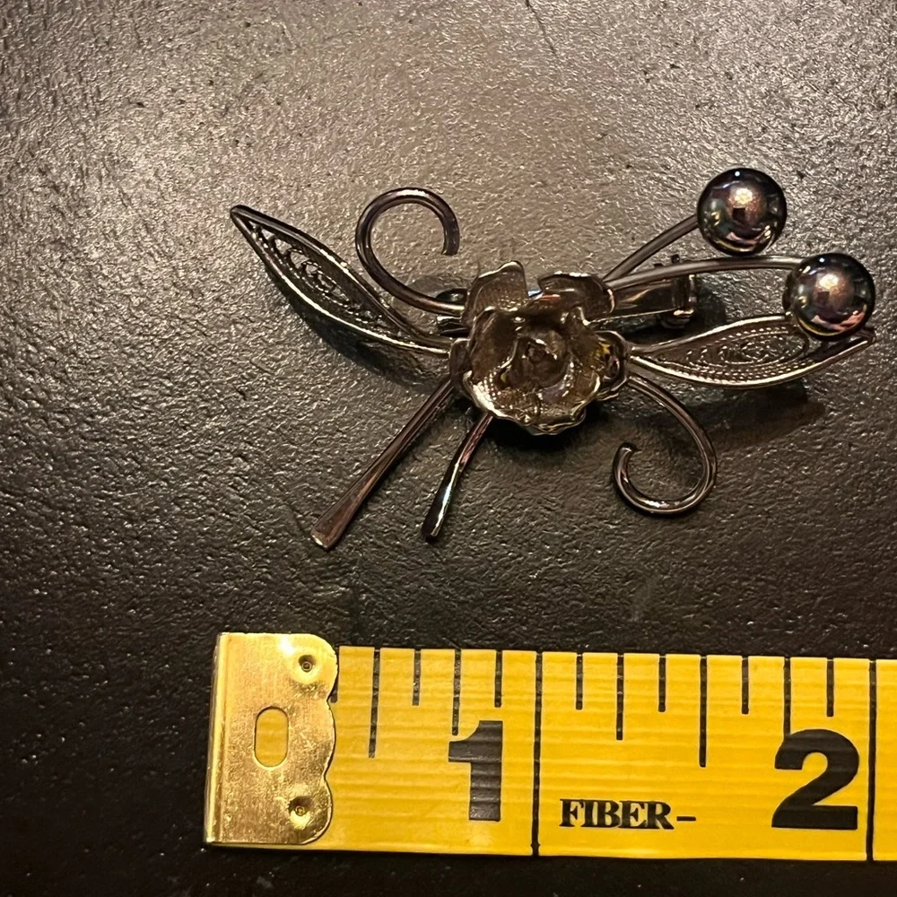 Vintage Dainty Silver Rose Filigree Brooch